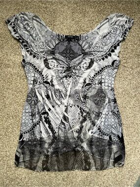 Apt. 9 Black & White Patterned Cap-Sleeve Tunic Top